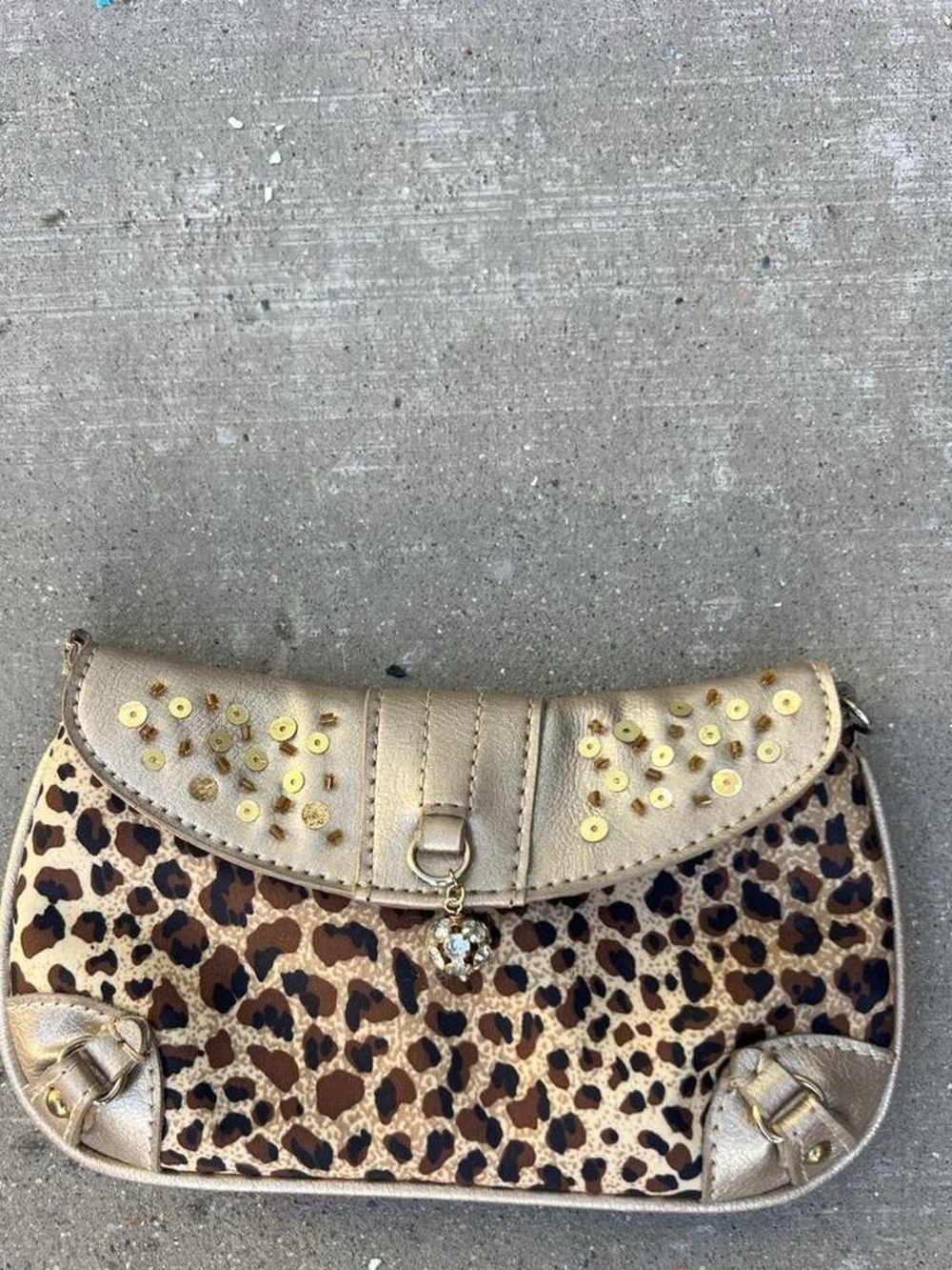 Women’s Bi-Fold Wallet Beige Brown Gold Leopard Animal Print, Studded Buckle